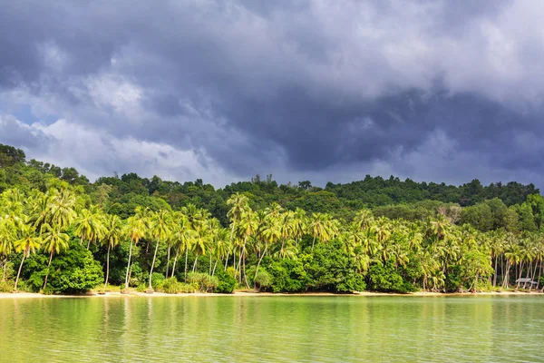 Increíble vista panorámica de la bahía del mar — Foto de Stock