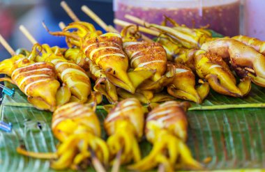 Izgara kalamar (kalamar)