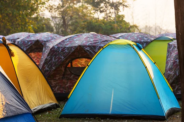 캠핑에서 텐트입니다. 오락 사이트. — 스톡 사진