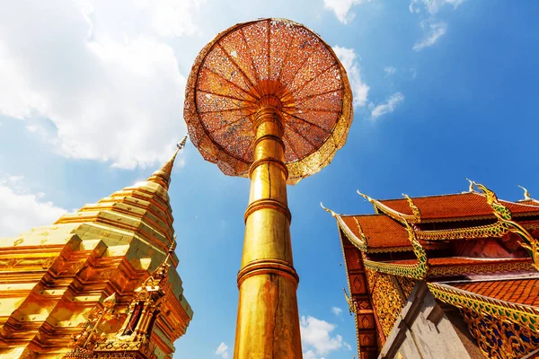 Wat Phra That Doi Suthep är det mest berömda templet i Chiang Mai — Stockfoto