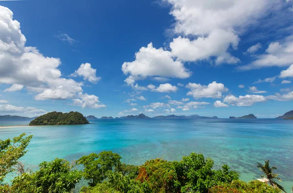 Fantastische schilderachtige uitzicht op zee baai — Stockfoto
