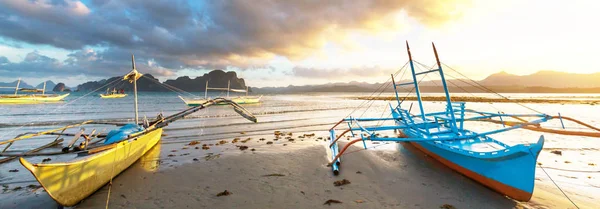 Barcos tradicionales filipinos — Foto de Stock