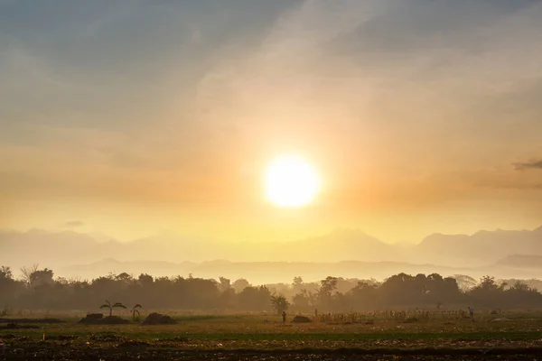 Landsbygdslandskap i norra Thailand — Stockfoto