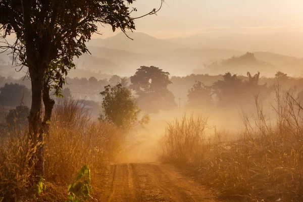 Landsbygdslandskap i norra Thailand — Stockfoto