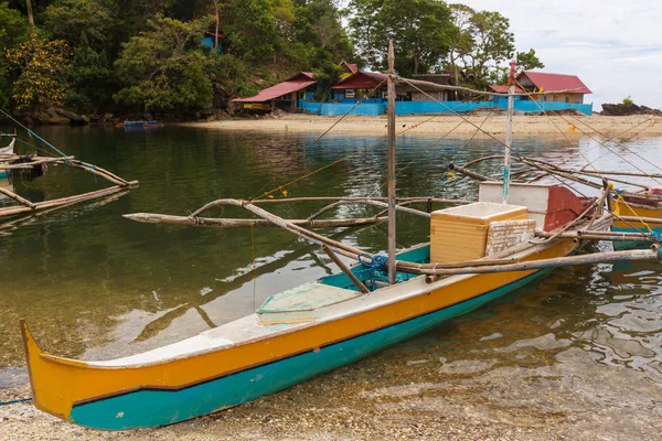 Traditional Philippino boat — Stock Photo, Image