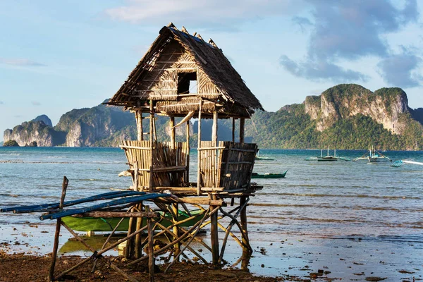 Tradiční rybářské vesnice v Palawan — Stock fotografie