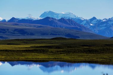 Alaska pitoresk dağlar