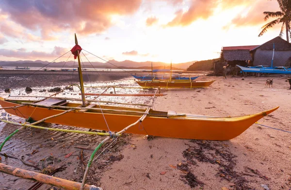 Traditionelles philippinisches Boot — Stockfoto