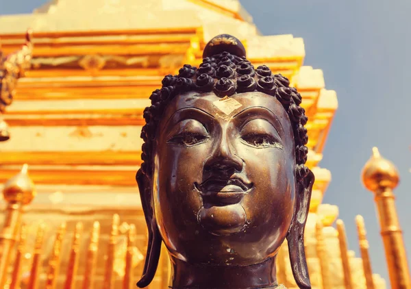 Buddha szobor Indonéziában — Stock Fotó