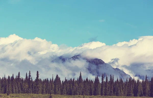 Montagnes en Alaska, États-Unis — Photo