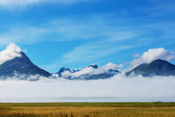 Alaska pitoresk dağlar — Stok fotoğraf