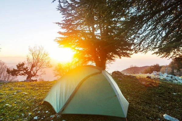 Tenda in montagna — Foto Stock