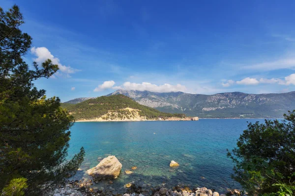 Bela costa marítima na Turquia — Fotografia de Stock