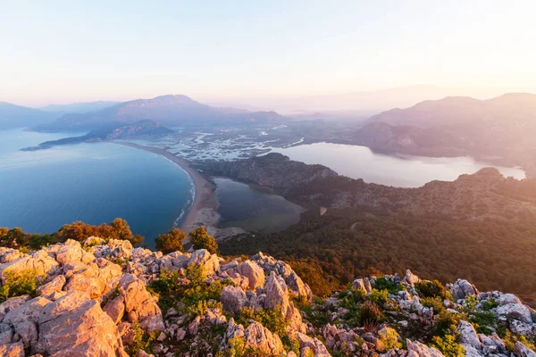 Belle côte de mer en Turquie — Photo