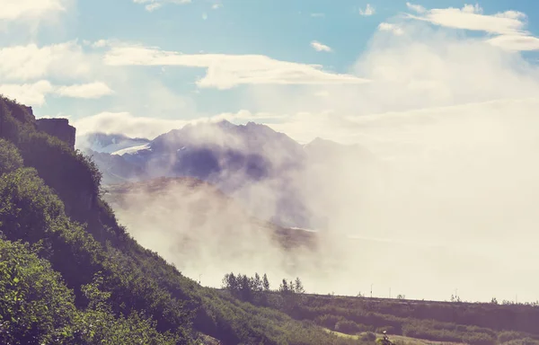 Montañas pintorescas de Alaska — Foto de Stock