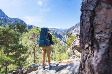 Backpacker iz içinde.