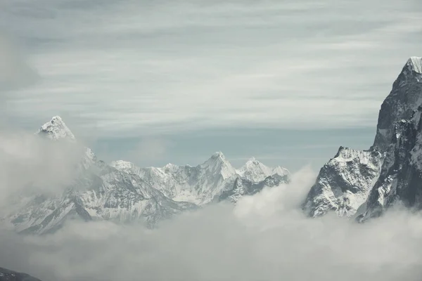 Montañas en la región Sagarmatha — Foto de Stock