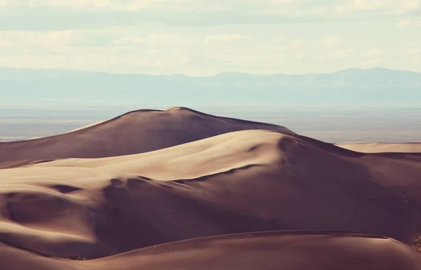 Dune di sabbia nel deserto del sahara — Foto Stock