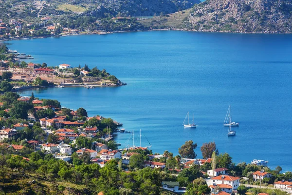 Schöne Meeresküste in der Türkei — Stockfoto