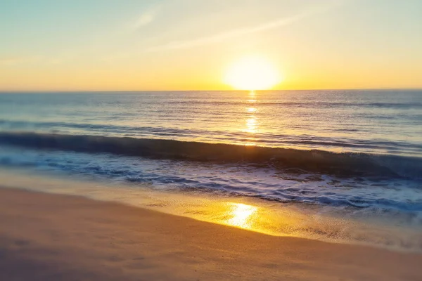 Pôr do sol colorido cênico — Fotografia de Stock