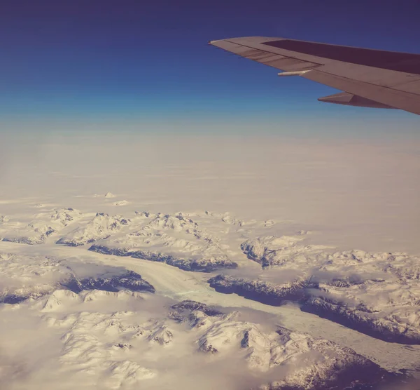 Luftaufnahme aus dem Flugzeug — Stockfoto