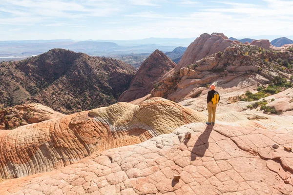 Caminhante nas montanhas do Utah — Fotografia de Stock