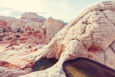 Vermilion Kayalıkları Ulusal Anıtı 