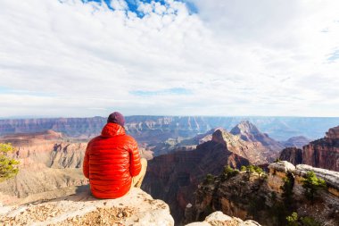 Grand kanyonda yürüyüş 
