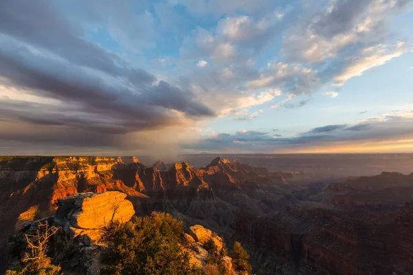 Pintorescos paisajes del Gran Cañón — Foto de Stock