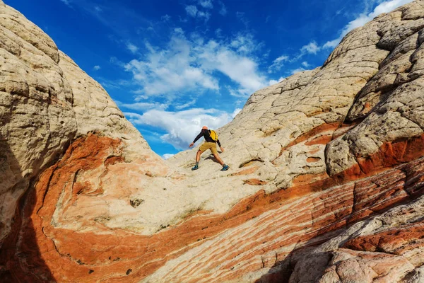 Caminhante nas montanhas do Utah — Fotografia de Stock