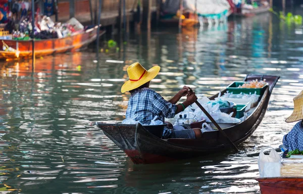 Mercado flotante en Tailandia — Foto de Stock