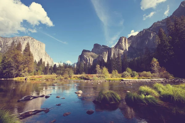 Yosemite pejzaż piękny widok — Zdjęcie stockowe