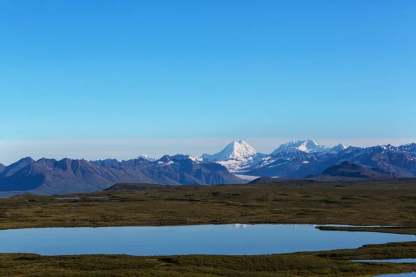 Montagnes pittoresques de l'Alaska — Photo