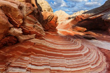 Vermilion Kayalıkları Ulusal Anıtı