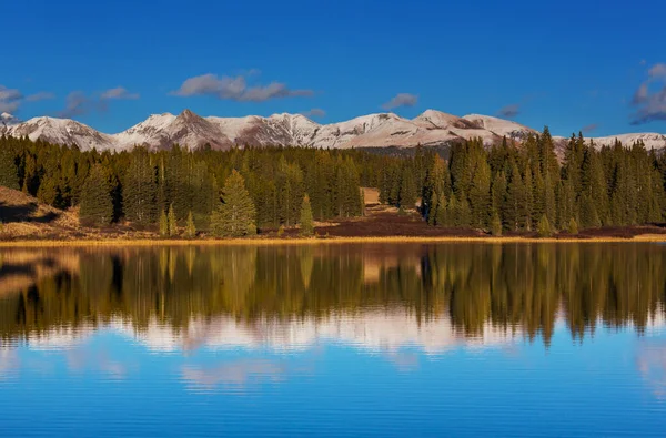 Bergslandskap i Colorado Rocky Mountains — Stockfoto