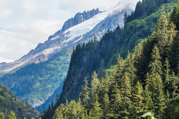 Montagne pittoresche dell'Alaska — Foto Stock