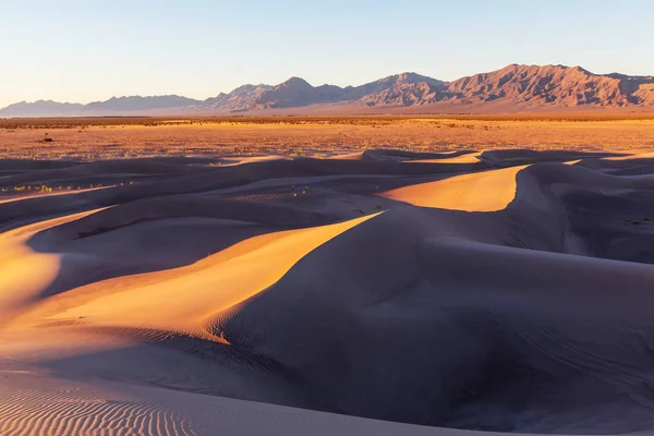 Ölüm Vadisindeki kum tepeleri — Stok fotoğraf