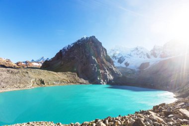 Güzel dağlarının Cordillera yükseltisidir manzaralar