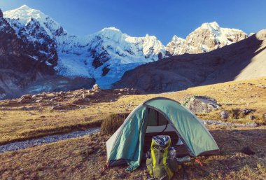 Güzel dağlarının Cordillera yükseltisidir manzaralar