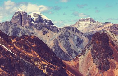 Güzel dağlarının Cordillera yükseltisidir manzaralar