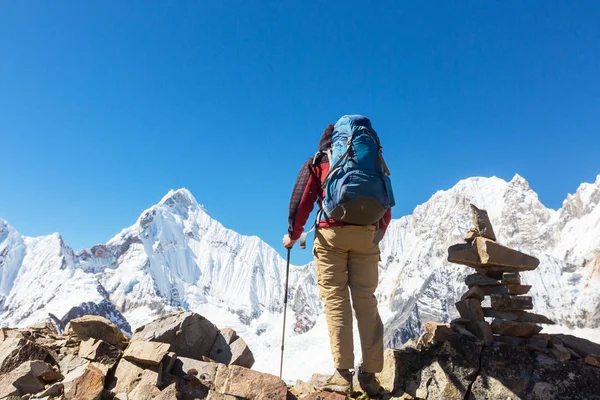 徒步旅行在科迪勒拉山系的场景 — 图库照片