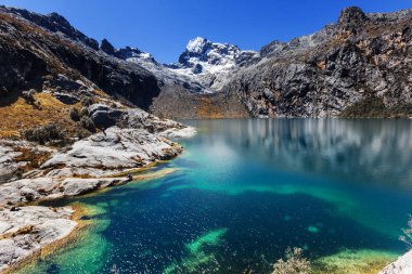 Cordillera yükseltisidir güzel dağ manzarası