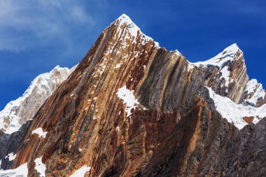 Cordillera yükseltisidir güzel dağ manzarası