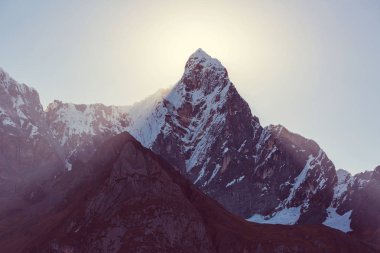 Cordillera yükseltisidir güzel dağ manzarası