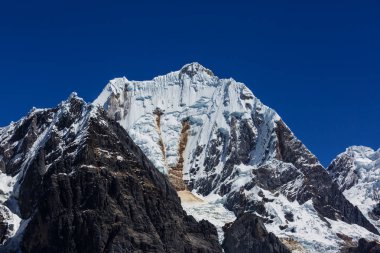 Cordillera yükseltisidir güzel dağ manzarası