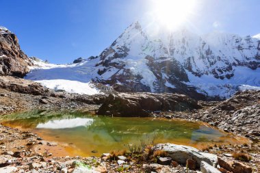 Cordillera yükseltisidir güzel dağ manzarası