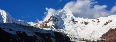 Cordillera yükseltisidir güzel dağ manzarası