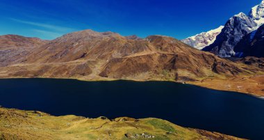 Cordillera yükseltisidir güzel dağ manzarası