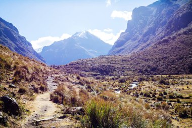 Cordillera yükseltisidir güzel dağ manzarası