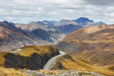 Cordillera yükseltisidir güzel dağ manzarası